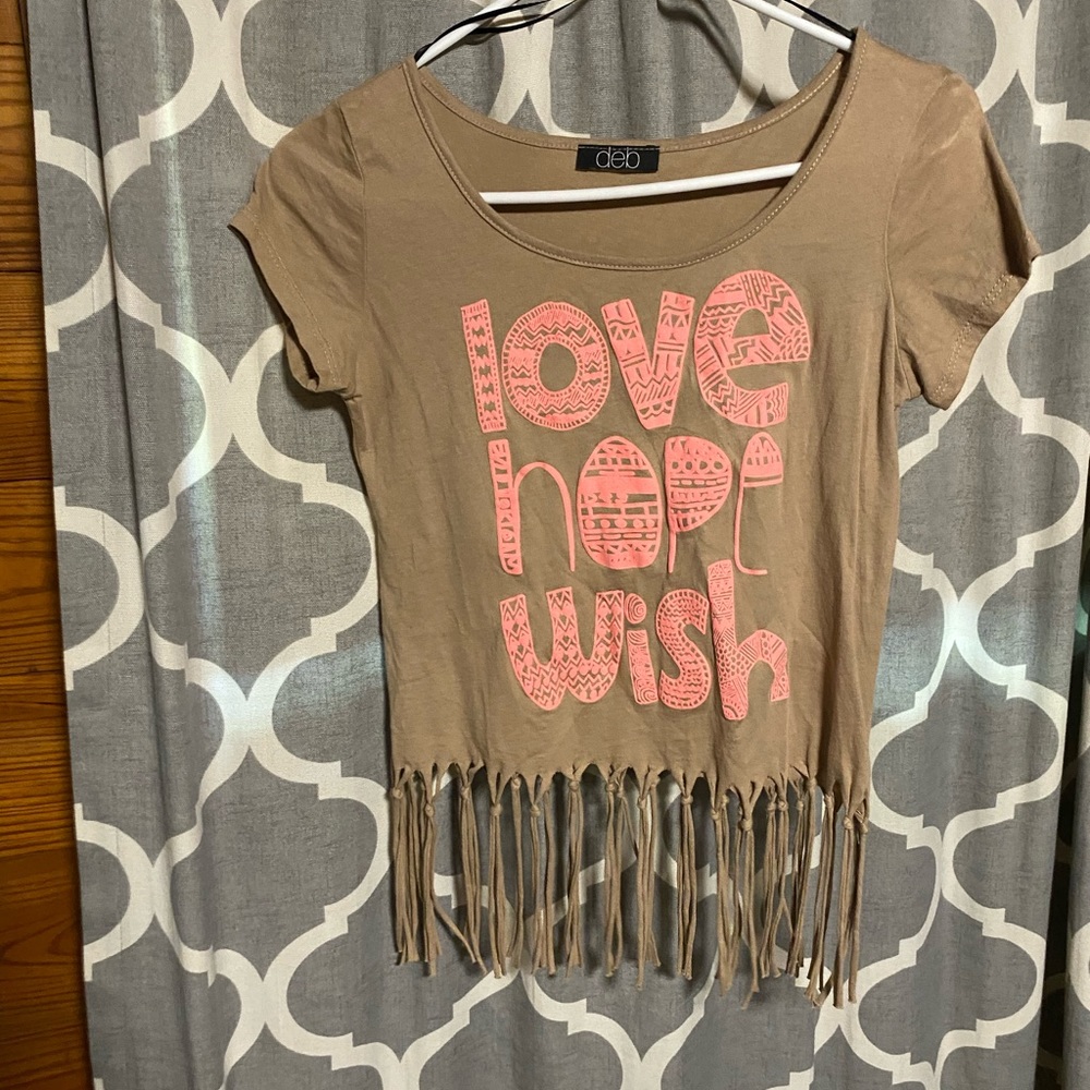 Junior’s tee shirt size small